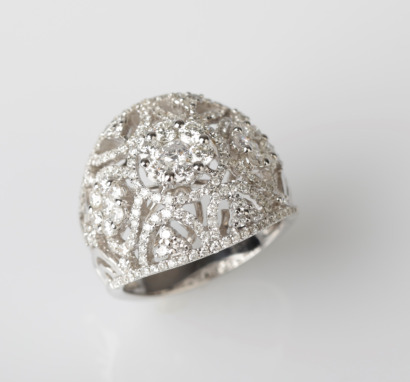 18ct White Gold Diamond Dress Ring