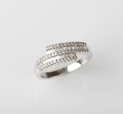 18ct White Gold Diamond Dress Ring