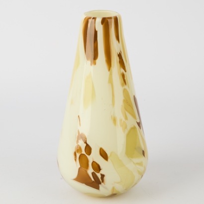 An Art Glass Vase