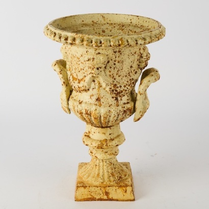 An English Cast Iron Planter