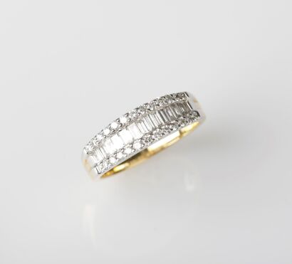18ct Diamond Band