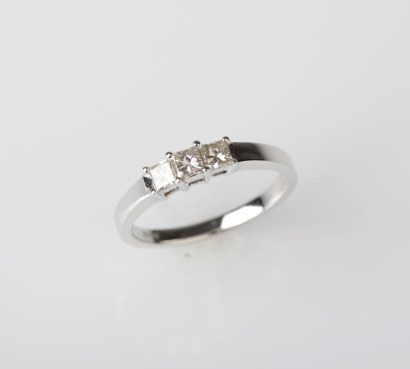 18ct White Gold Three Stone Diamond Ring