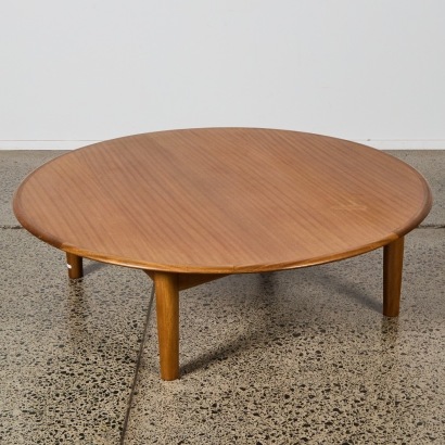 A Large Round Mid-Century Coffee Table