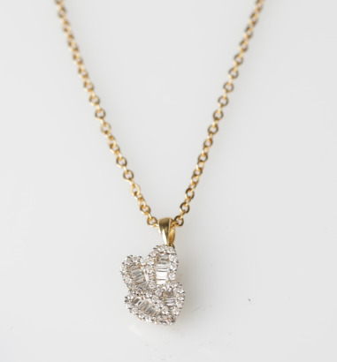 18ct Modern Diamond Cluster Pendant