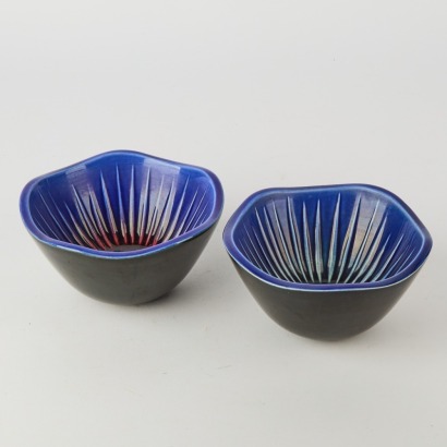 A Pair of St&aring;lhane for R&ouml;rstrand 'Sparaxis' Bowls, 1950s