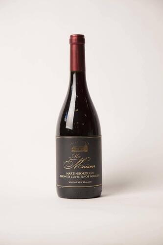 (1) 2013 Leung Estate Ma Maison Phoenix Pinot Noir, Martinborough