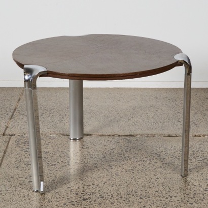 A Limitless Round Side Table