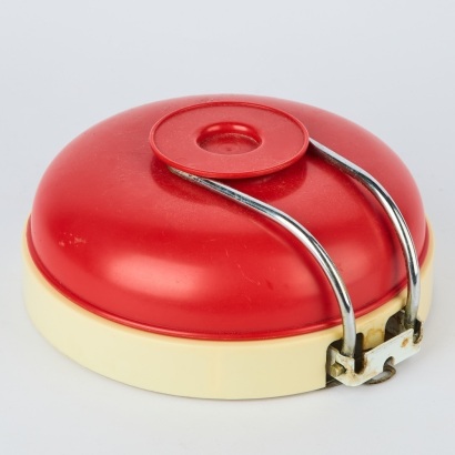 A Set of Retro Suzy Kitchen Scales
