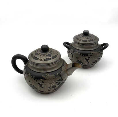 A Chinese 'Warring States' Style Black Clay Teapot and Jar (lid repaired)