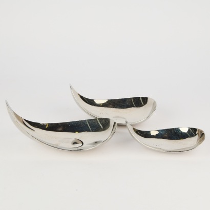 A Georg Jensen Denmark Set of Three Polished Stainless Steel Leaf Bowls
