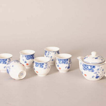 A Chinese Blue and White 'Peony' Tea Set - 7 Pieces