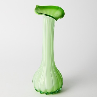 A Vintage Jack in the Pulpit Glass Vase