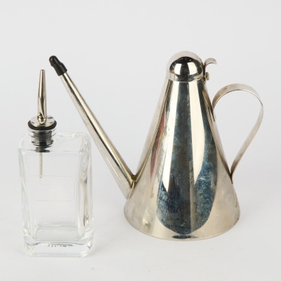A pair of Olive Oil Pourers