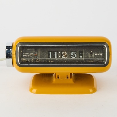 A Vintage Sanyo Alarm Clock