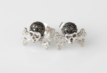 18ct White Gold Diamond Skull Earrings