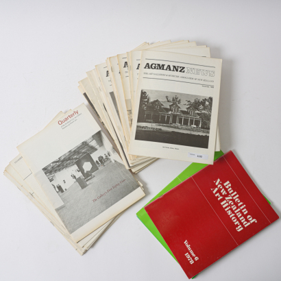 A Collection of New Zealand Art Museum and Gallery Periodicals &mdash; AGMANZ News and Bulletin of NZ Art History