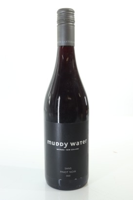 (1) 2020 Muddy Water Sans Pinot Noir, Waipara Valley