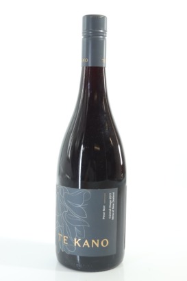 (1) 2017 Te Kano Pinot Noir, Central Otago