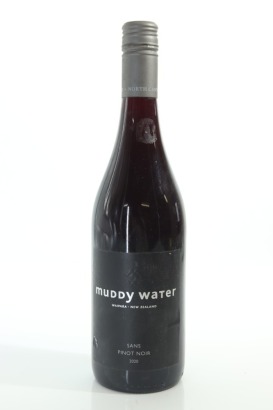(1) 2020 Muddy Water Sans Pinot Noir, Waipara Valley
