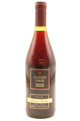 (1) 1996 Coopers Creek Pinot Noir, Huapai