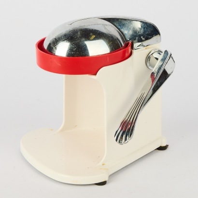 A Retro USA Made Juicerette Orange Juicer Press