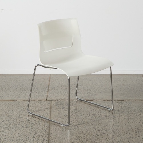 An Otto Chair By Antonio Citterio For B&B Italia