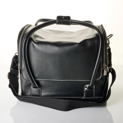 Kesalan Patharan, Black Leather Makeup Bag