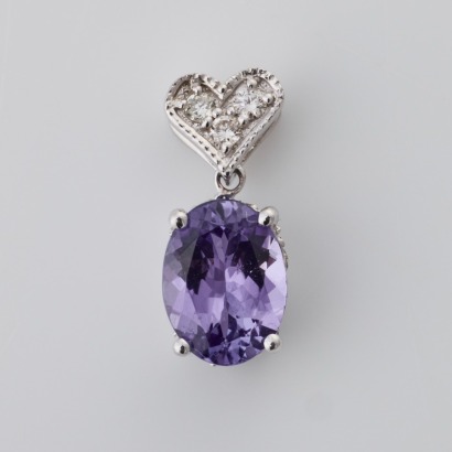 18ct White Gold, 1.00ct Oval Tanzanite / 0.09ct Diamond Pendant