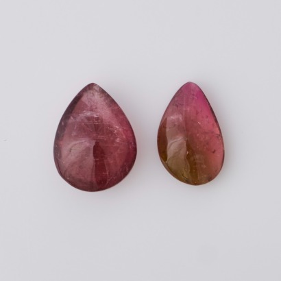 A Pair of Loose, Pear Cut Tourmalines, 6.22cts Total Weight