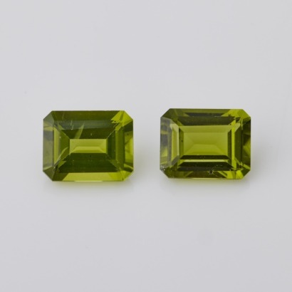 Loose, 5.25ct Rectangular Cut Peridot Pair