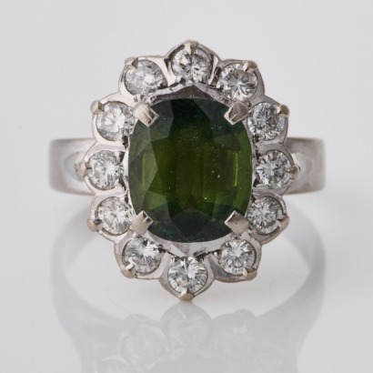 18ct White Gold, Vintage, 2.69ct Green Sapphire / 0.60ct Diamond Cluster Ring