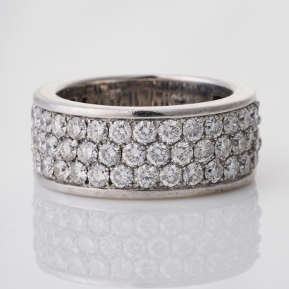 18ct White Gold, 2.10ct Diamond Dress Ring