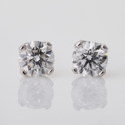 18ct White Gold, 1.00ct Diamond Stud Earrings