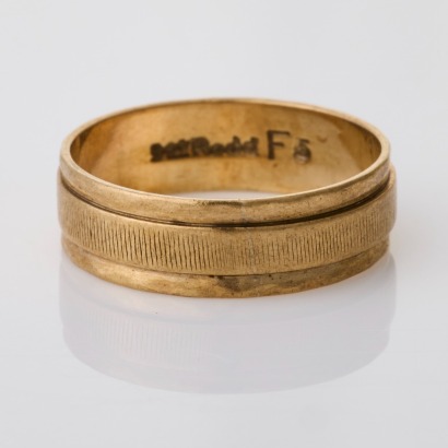 9ct Yellow Gold, 5.8mm Wide Grooved Band