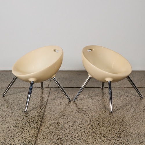 A Pair of Kare Design Chairs Designed in 1970