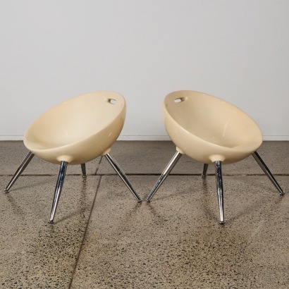 A Pair of Kare Design Chairs Designed in 1970