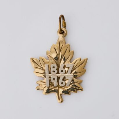 10ct Yellow / White Gold, Maple Leaf Charm