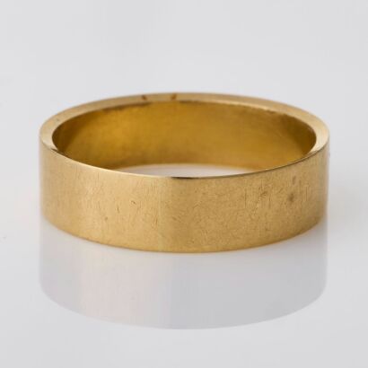18ct Yellow Gold, 5.5mm Wide Plain Band, Size P