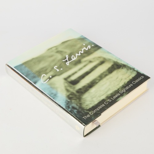 A Complete C.S Lewis Signature Classics Book