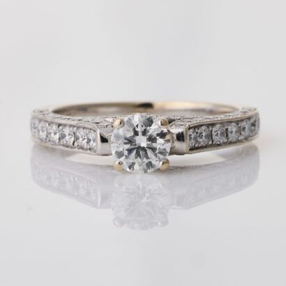 18ct White Gold, 0.50ct Diamond - GIA certified / 0.50ct Diamond Cluster Ring