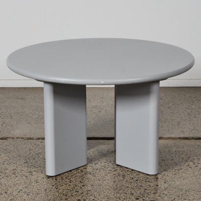 A Mara Round Coffee Table