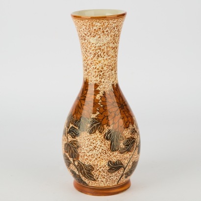 A Mid-century Ceramic Vase with Chrysanthemum Decoration