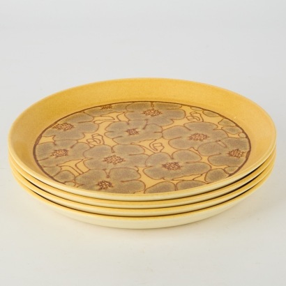 A Set of Four Crown Lynn Camille Dinner Plates