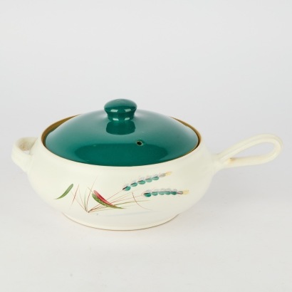 A Denby Greenwheat Casserole Dish