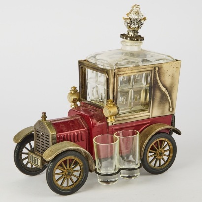 A Vintage Ford Model T Decanter with Shot Glass Holders