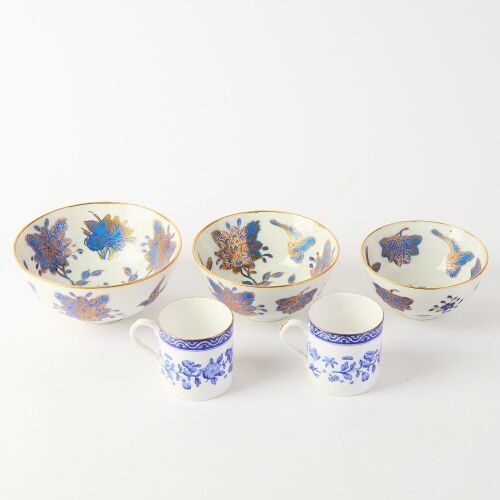. A Group of Five Chinese 20th Century Blue and White Gilded ButterfliesBowls and Cups