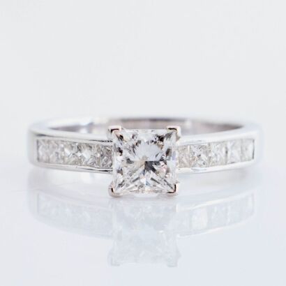 18ct White Gold, 1.06ct Princess Cut Diamond - GIA certified / 0.59ct Diamond Ring - As new
