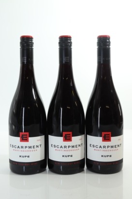 (3) 2020 Escarpment Kupe Pinot Noir, Martinboroug