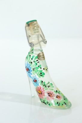 (1) Grappa High Heel Miniature Decorated by Hand, Italy, 40ml
