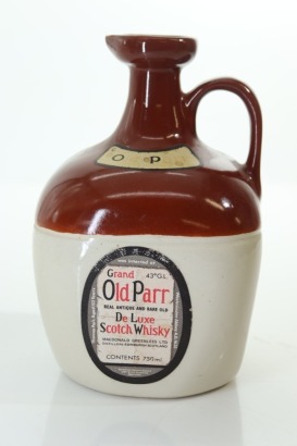 (1) Grand Old Parr De Luxe Blended Scotch Whisky Ceramic Decanter, 750ml, 43% ABV